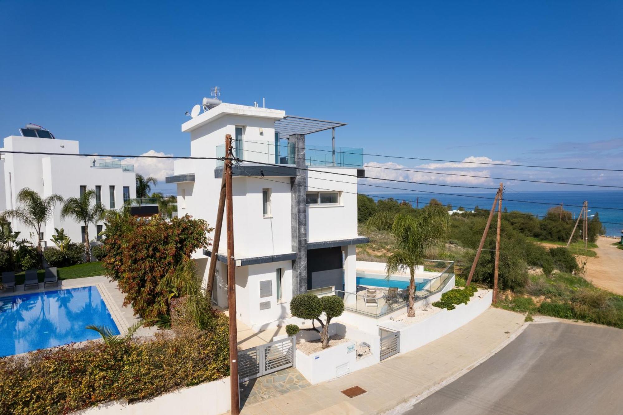 Seaside Luxury Villa Paralímni Extérieur photo